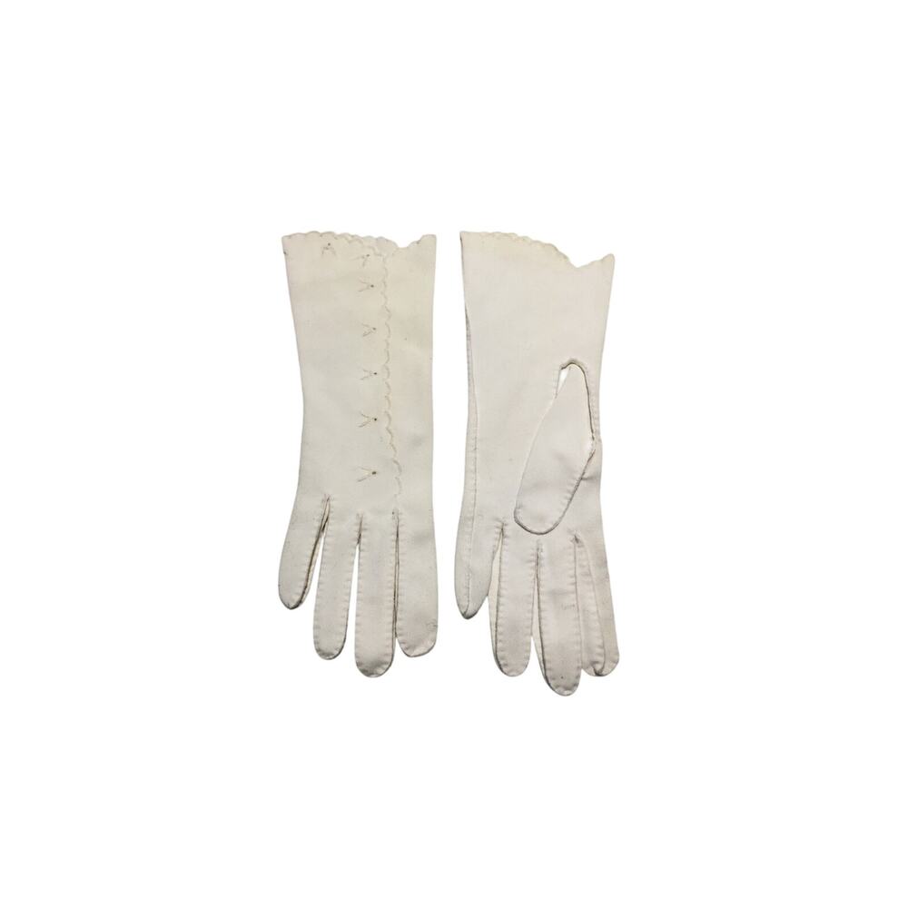 Embroidered White Gloves Bridal Superb Vintage Cloth Size Small Scalloped Edge